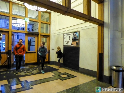 2015-12-29_105th-meridian-sign3